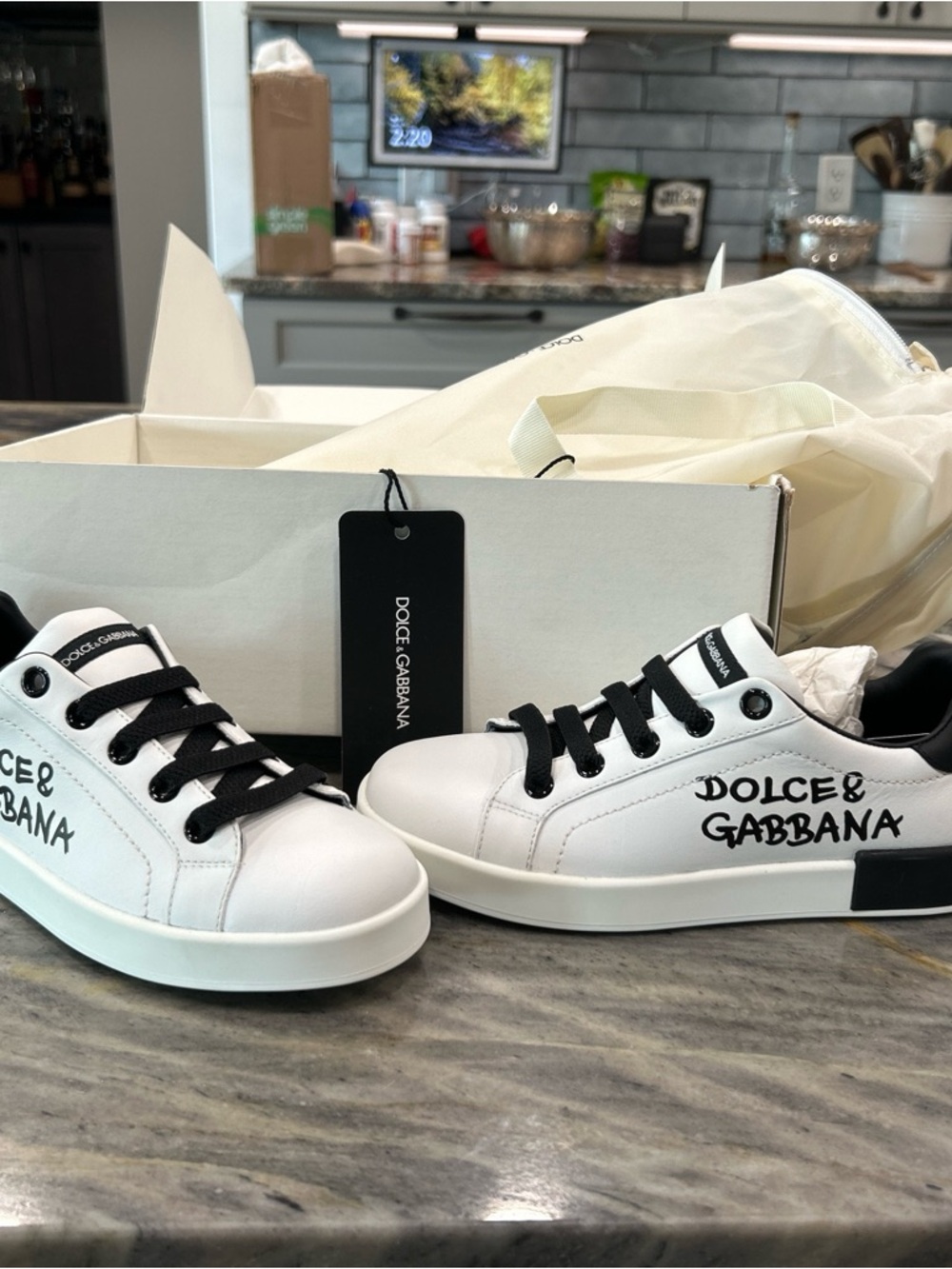 New In Box Dolce & Gabbana White Sneakers with Black Logo Script US Size 1